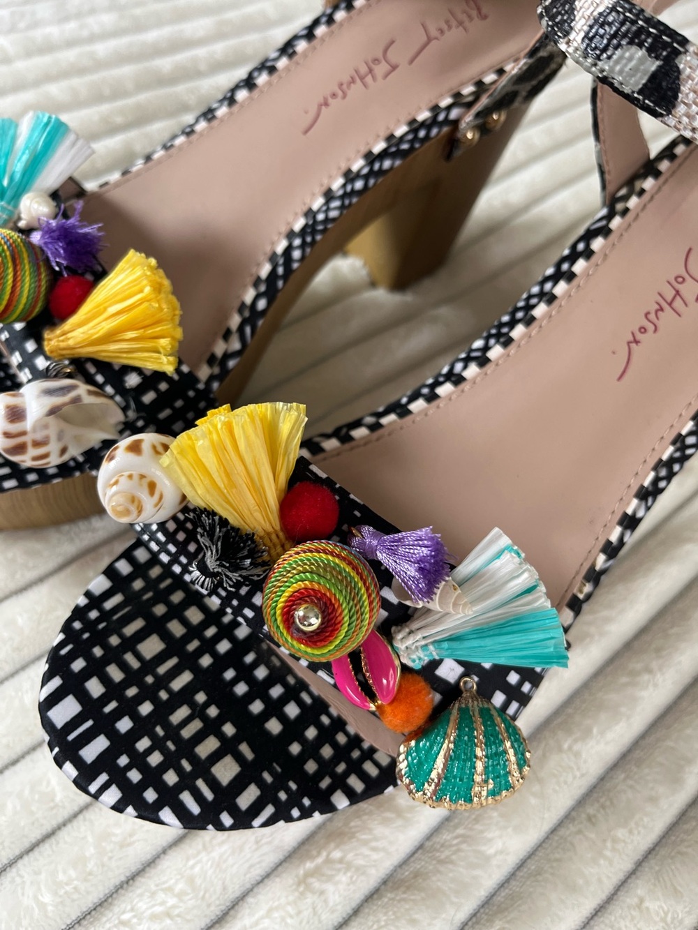 Betsey Johnson Jillie Block Heel Platform Sandals with Multicolor Tassels Size 9 - Picture 5 of 12